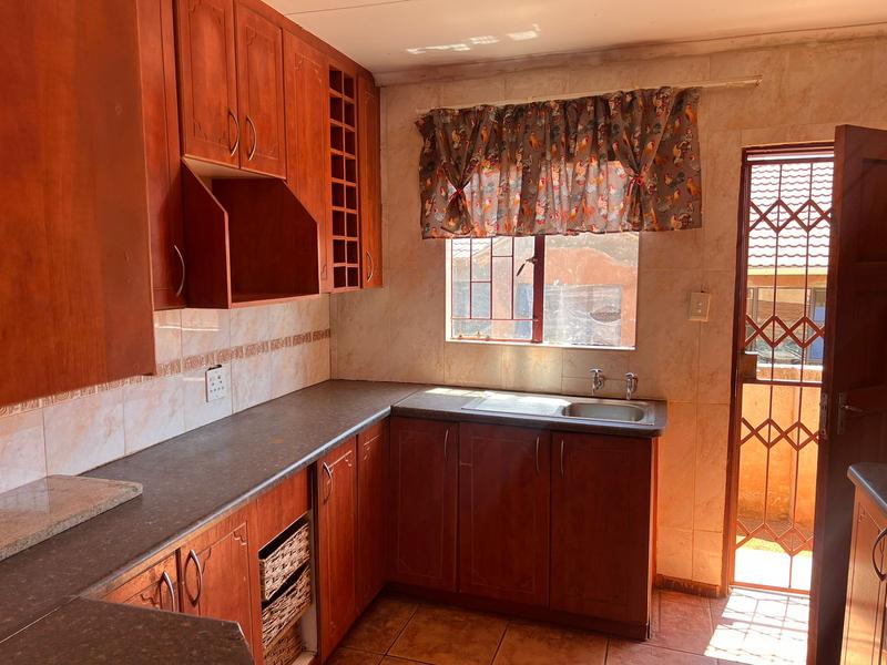 3 Bedroom Property for Sale in Geelhoutpark North West